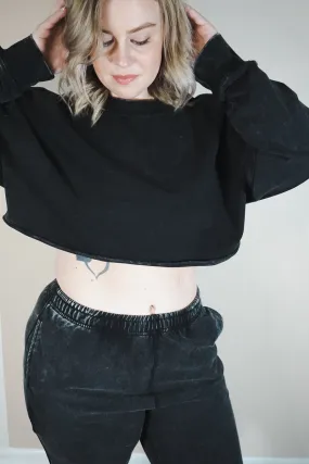 Mineral Washed Boxy Sweater Crop