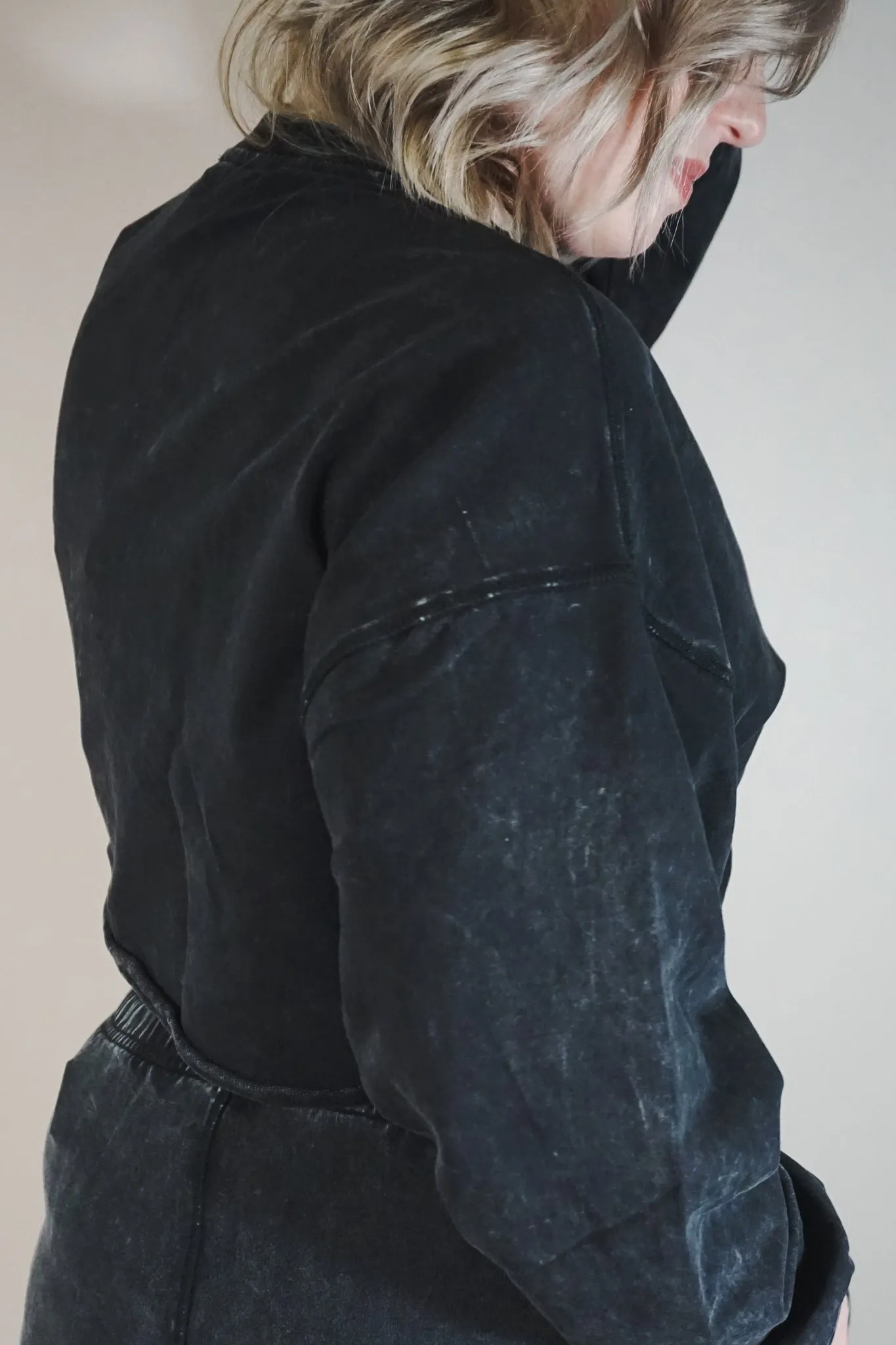 Mineral Washed Boxy Sweater Crop