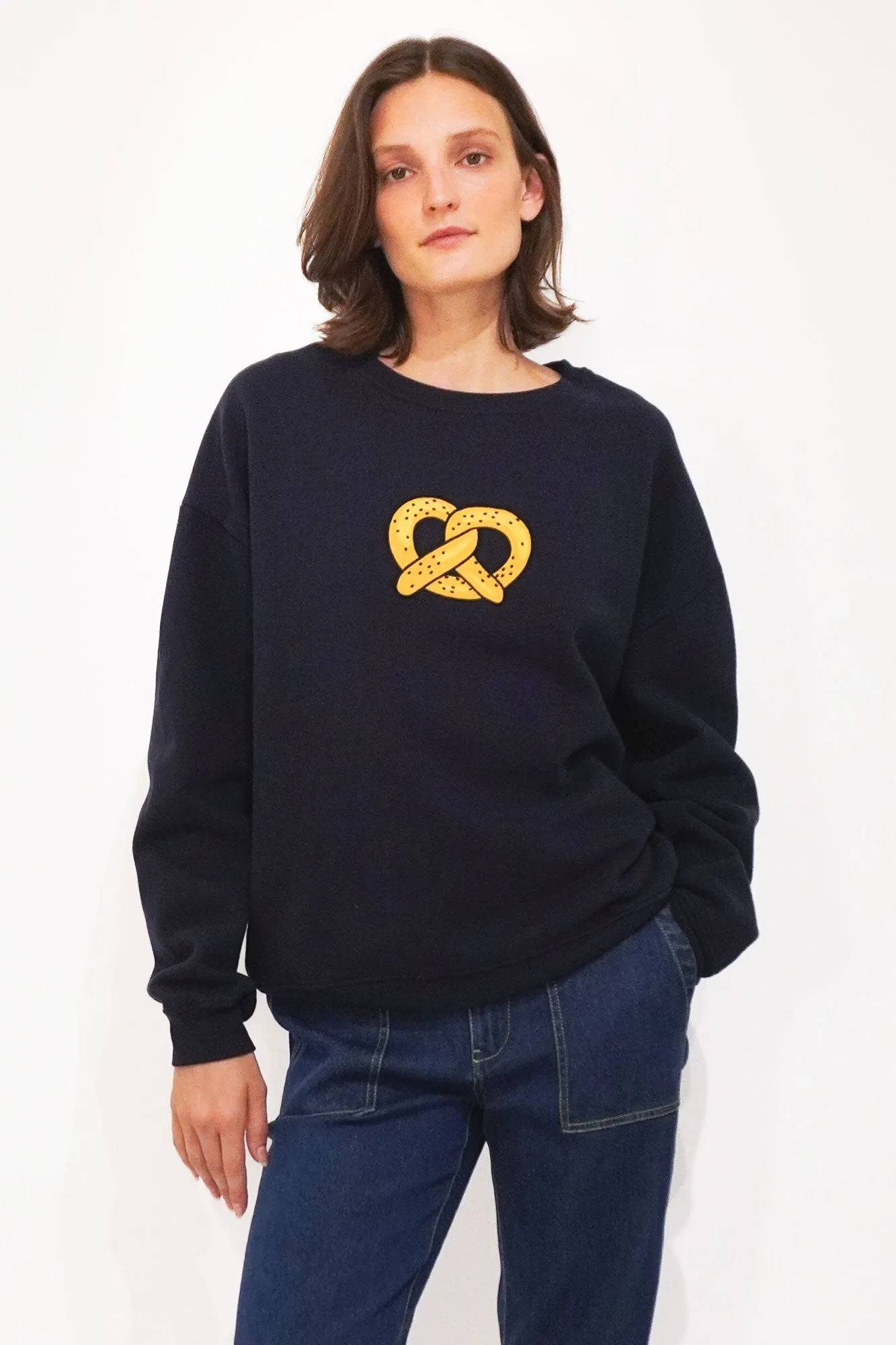 The Oversized Pretzel Sweatshirt - Navy