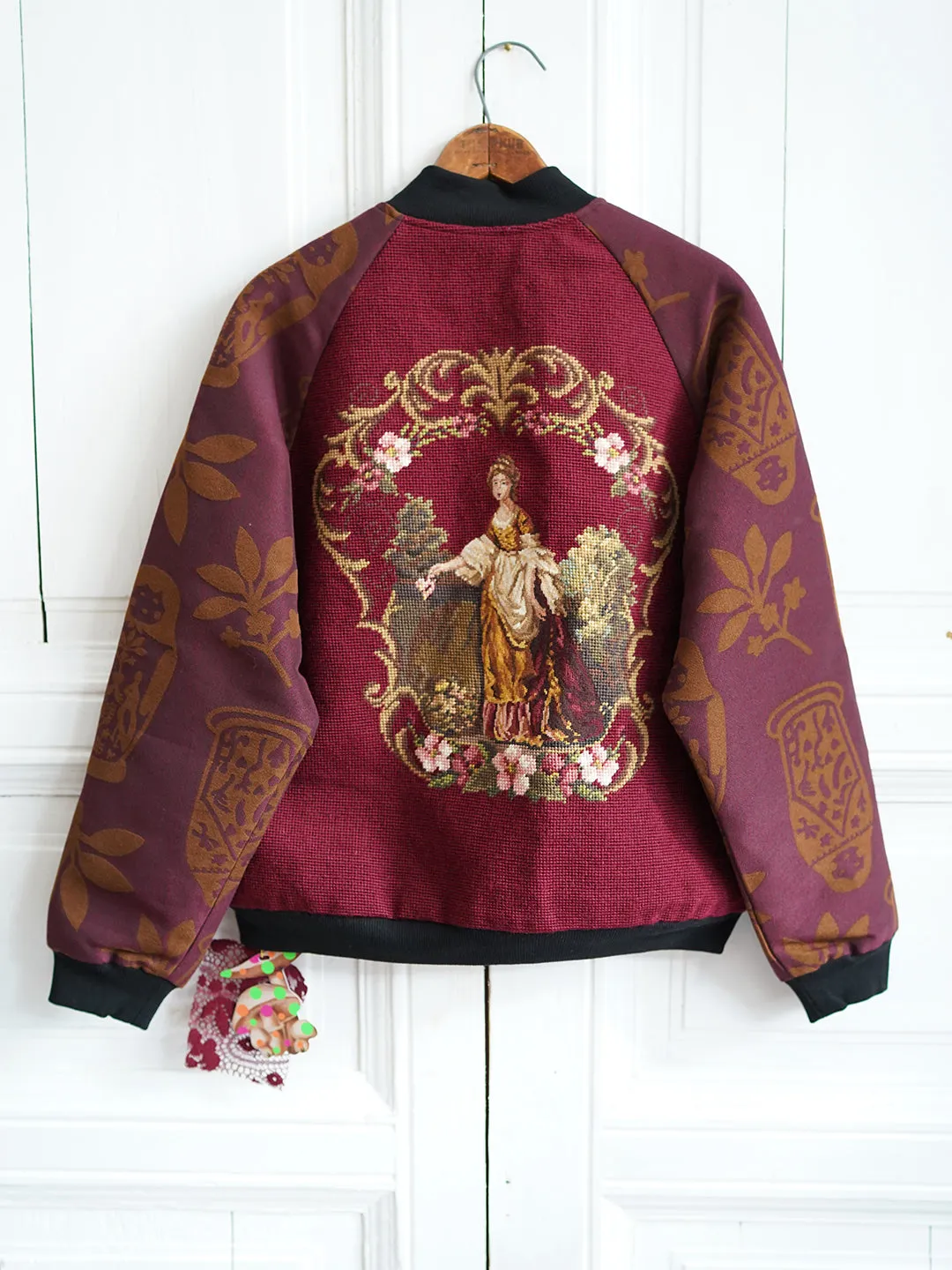 Unlogical Poem Flower Velvet Embroidery Patchwork Red Souvenir Jacket