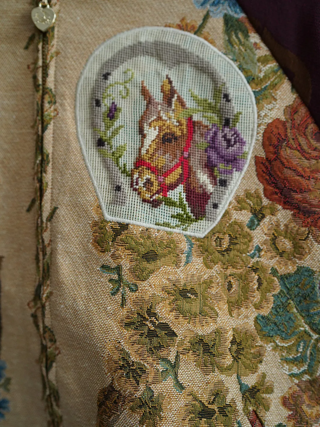 Unlogical Poem Flower Velvet Embroidery Patchwork Red Souvenir Jacket