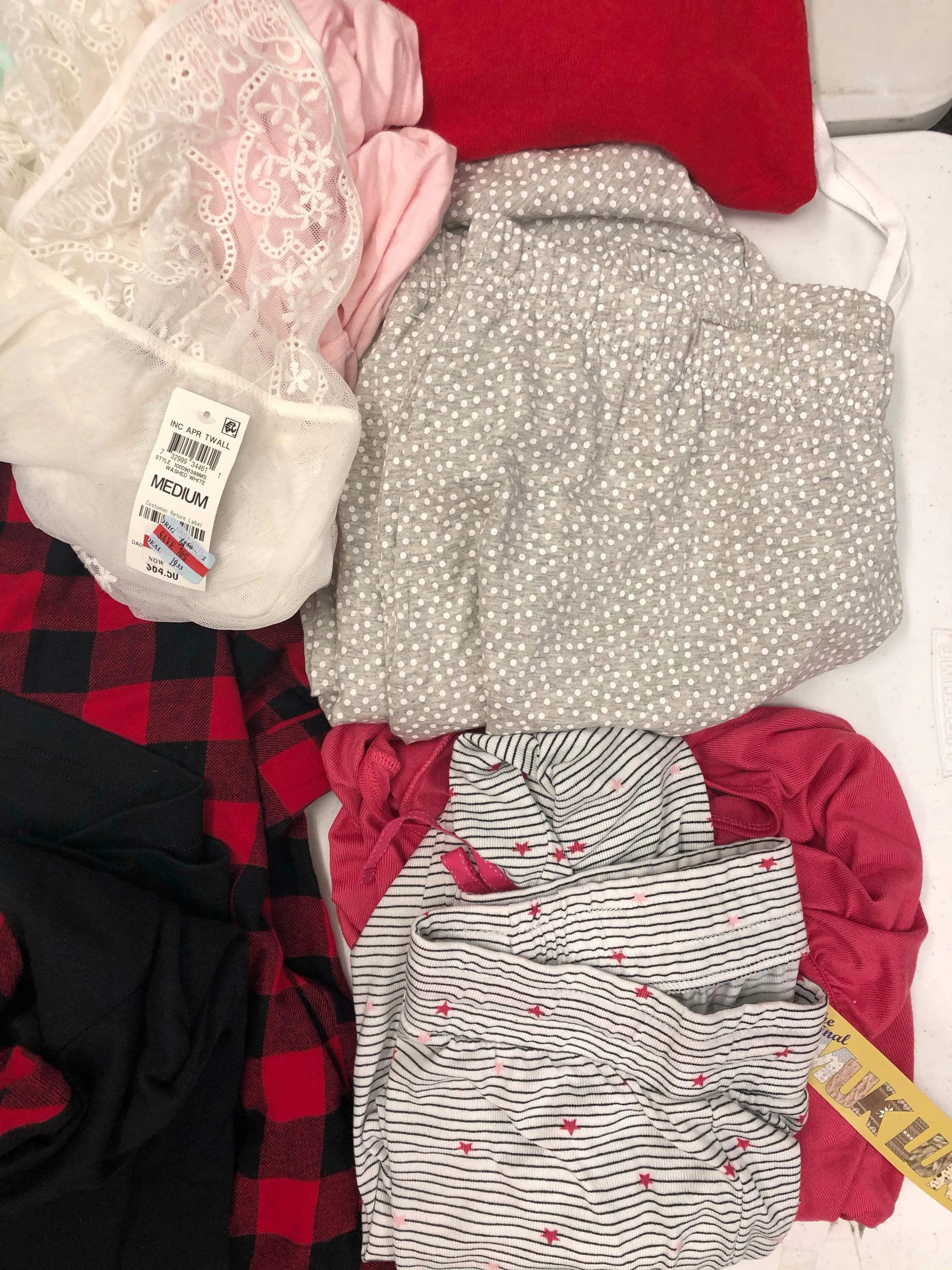 Women's Clothing Pajama Wholesale Lot, Hue, Hanes, Family PJS, Charter Club, Dream Lounge, Muk Luks, and more, 15 Units, Shelf Pulls, MSRP $735.48